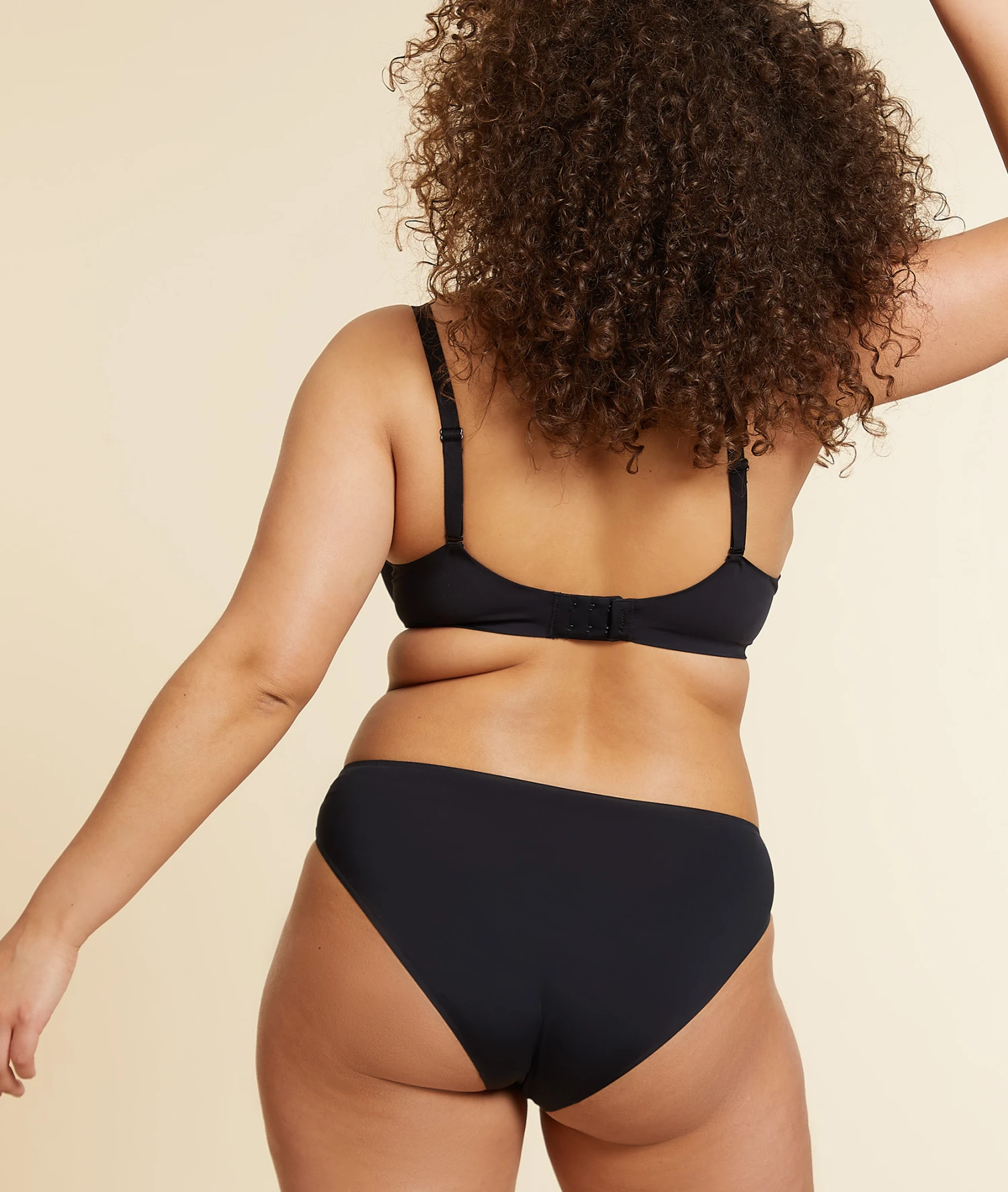 Soutien-gorge Corbeille, Bonnet E 4 Soutien-gorge Corbeille, Bonnet E – Image 2