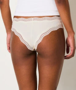 Tanga Bords Dentelle Graphique -Lingerie Charmeuse 647464301 b