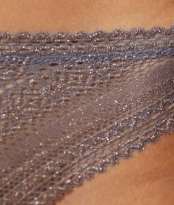 Tanga En Dentelle Irisée -Lingerie Charmeuse 652472104 b
