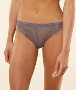 Tanga En Dentelle Irisée