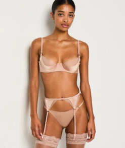 Porte-jarretelles En Soie Détails Tulle