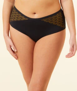 Shorty En Tulle Brodé