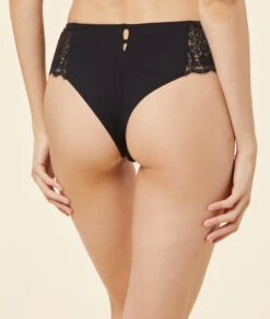 Hipster En Dentelle -Lingerie Charmeuse 653814705 c