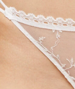 String En Tulle Brodé -Lingerie Charmeuse 653817501 b