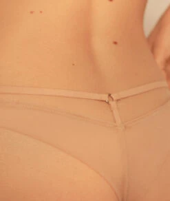 Tanga En Soie Et Tulle